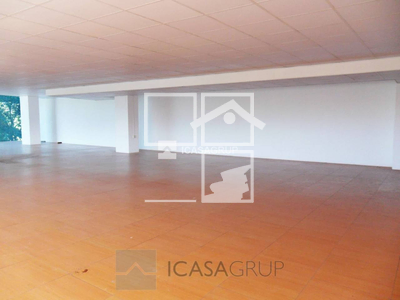 Local en Avenida CERDANYOLA   A LOCAL 15, Sant Cugat del Vallès Barcelona